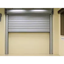 DoorHan Промышленные секционные ворота из стальных сэндвич-панелей ISD THERMALPRO